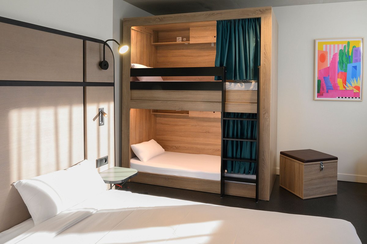 The People Paris Marais