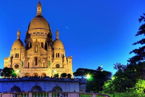 The Basilicas of Paris  A Journey Through Sacred Architecture 