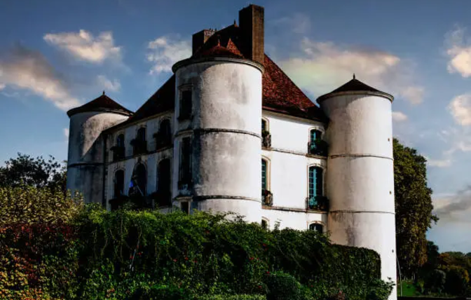 Top 10 French Castles You Can Stay Overnight In