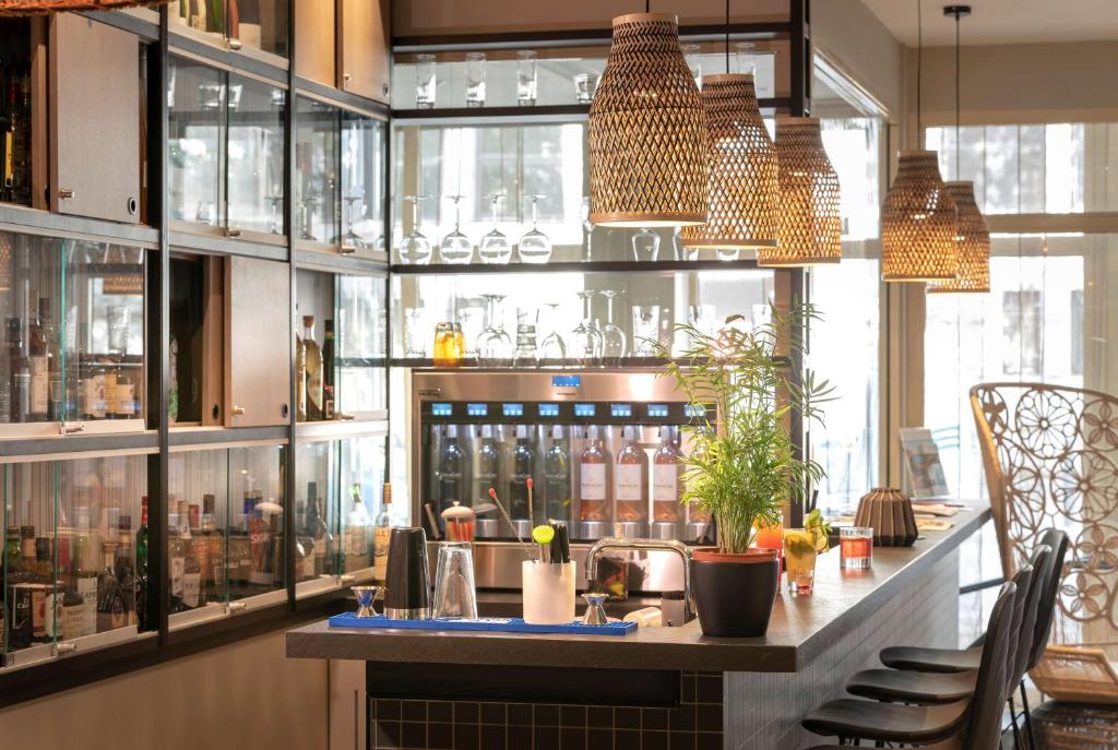 Western Plus Hôtel La Joliette