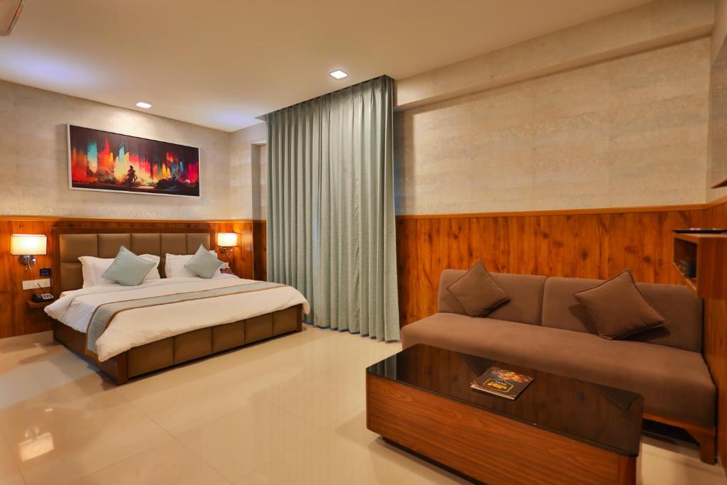 Clay Inn Hotel, Gurugram