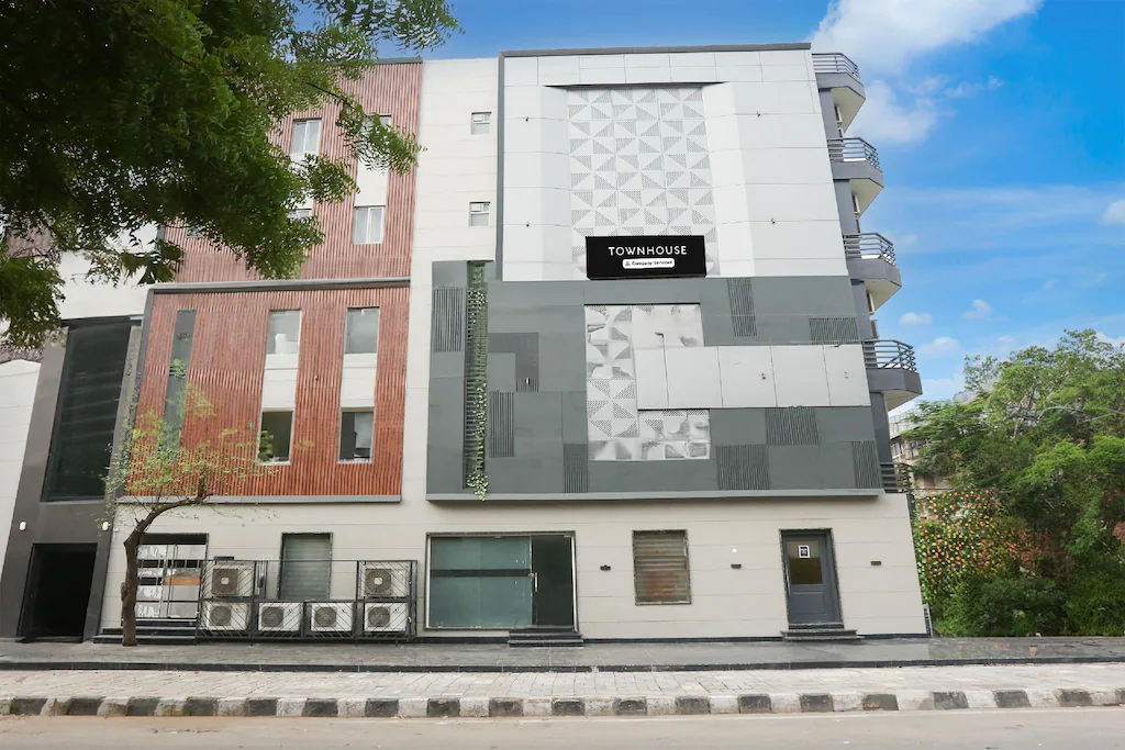 Hotel O Rohini Sector 18 formerly known as Relic Stay