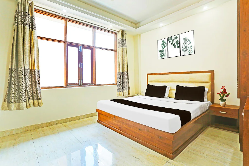 Super Hotel O Gurgaon Old Town formerly Prince Inn