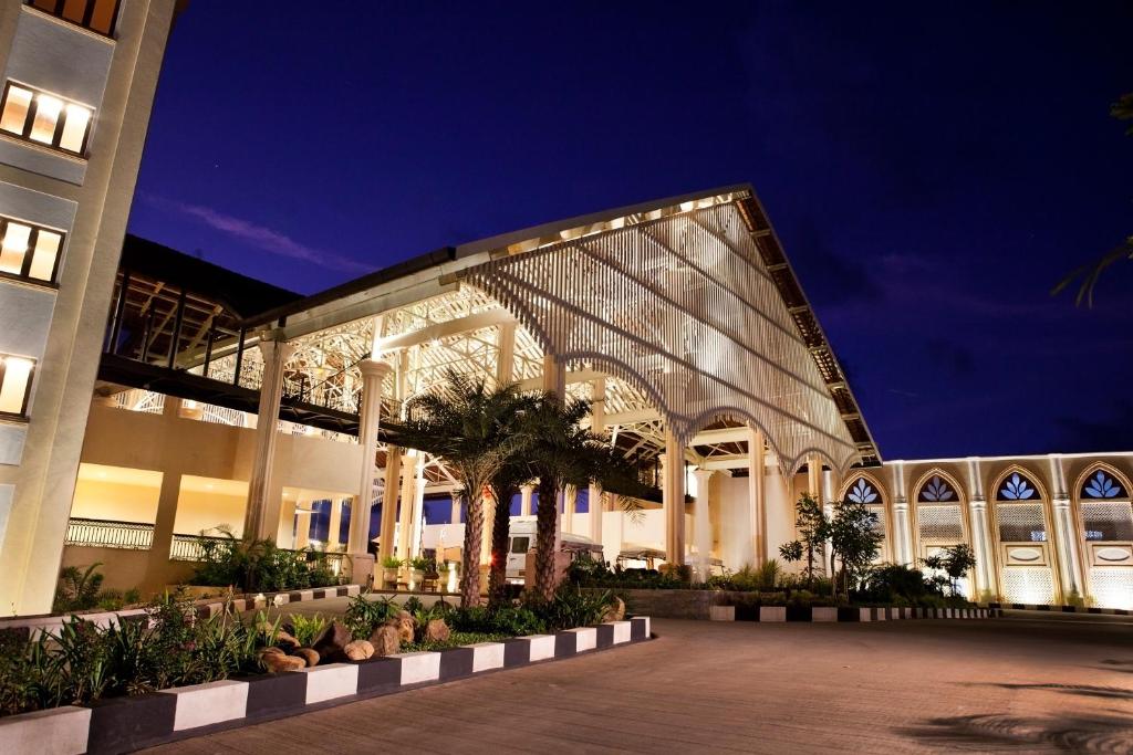 Radisson Blu Resort Goa Cavelossim Beach