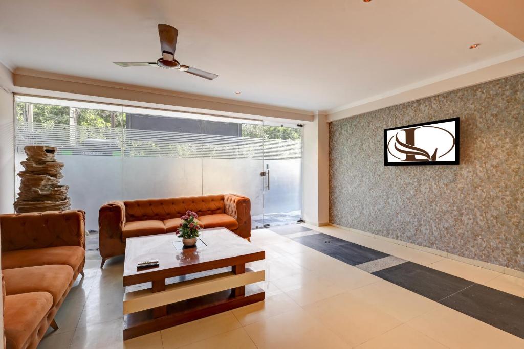 Limewood Stay Oasis Golf Course Road