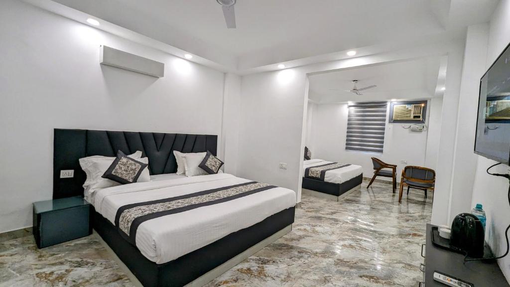 Hotel O Premium Rooms