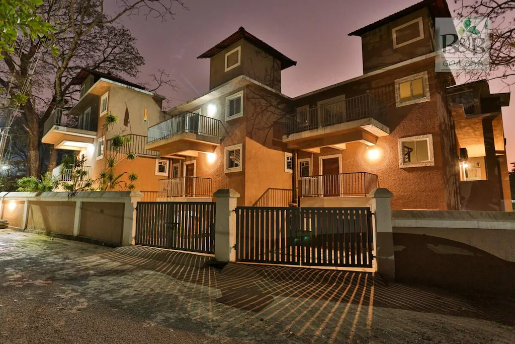 Three Bedroom Lotus Serviced Villa with Pool