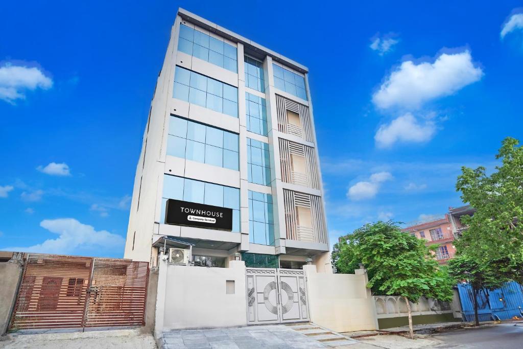 Super Townhouse Sector 63 A Noida formerly ADA Residency