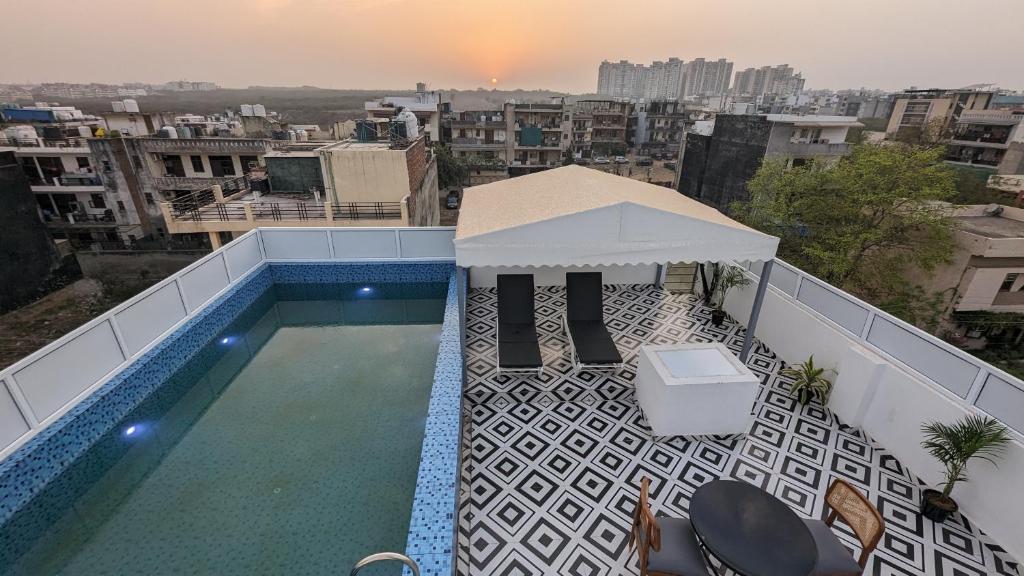 Hotel O Premium Rooms