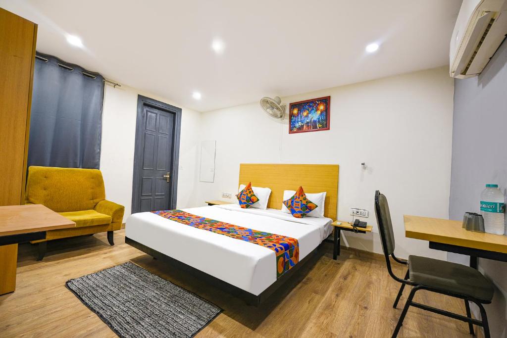 Super Townhouse Near Uttam Nagar East Metro