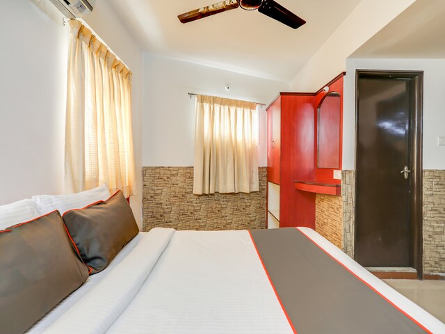 Townhouse OAK Utsav Residency