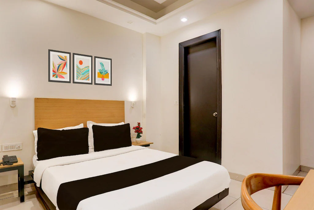 Hotel O Rohini Sector 18 formerly known as Relic Stay