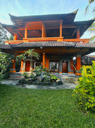 Sri Sunari Guest House