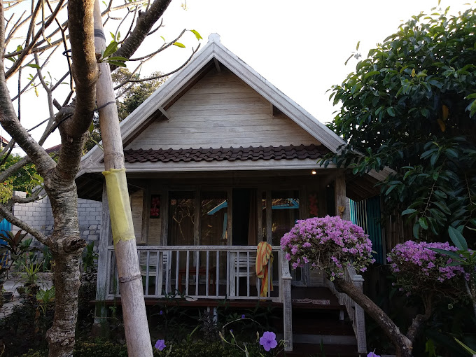 Nanuks Lembongan Bungalows