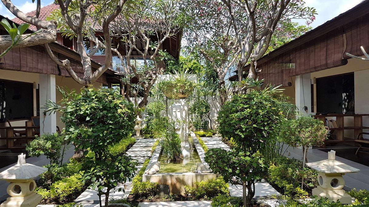 Frangipani Beach Boutique Hotel