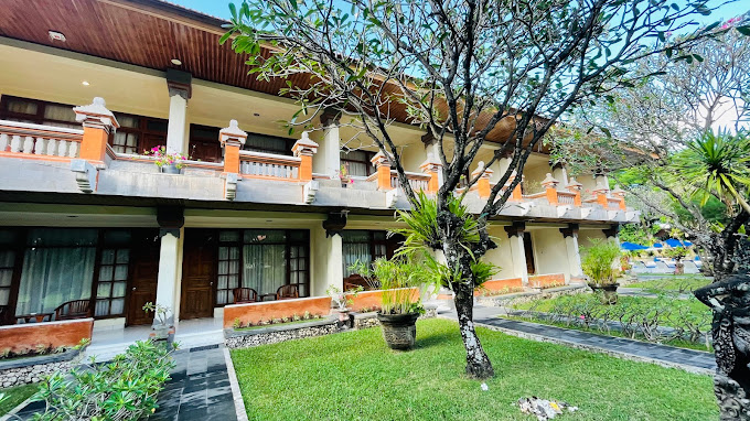 Inna Sindhu Beach Hotel & Resort