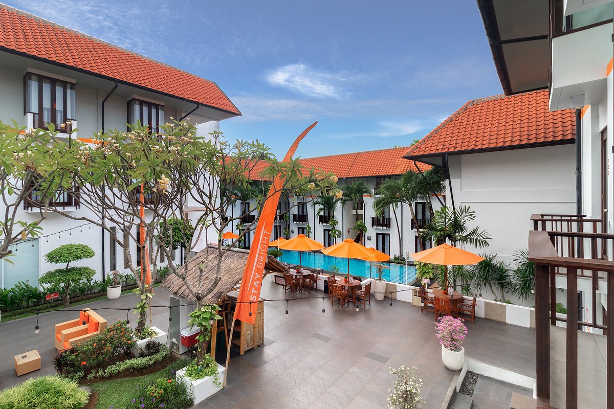 Hawaii Bali Hotel & Airy