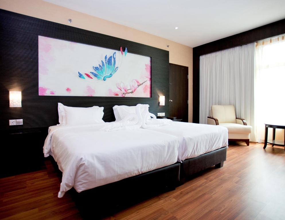 Vouk Hotel & Suites