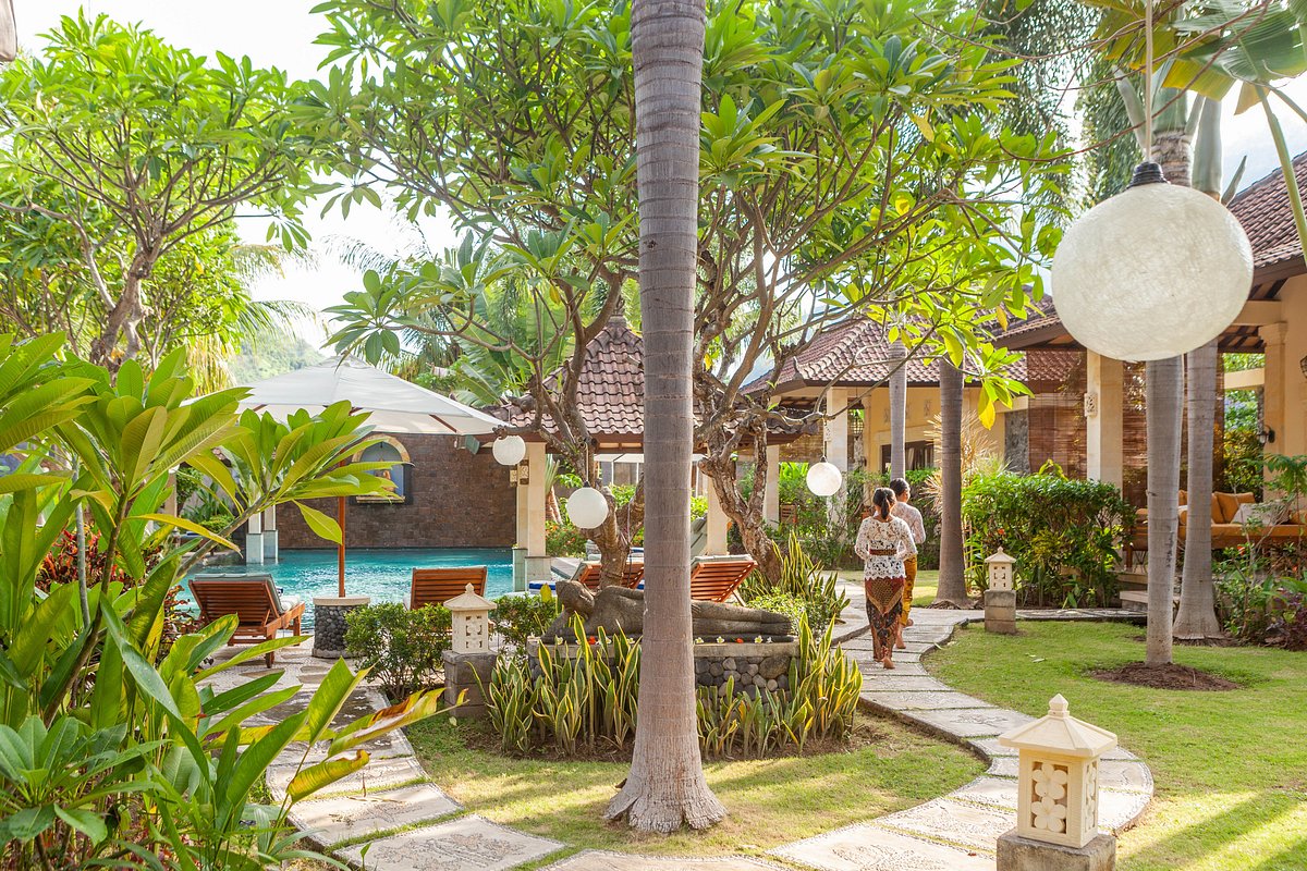 Golden Buddha Resort