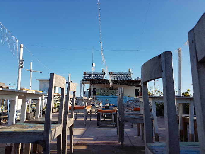 Paras Paros Marina Lodge