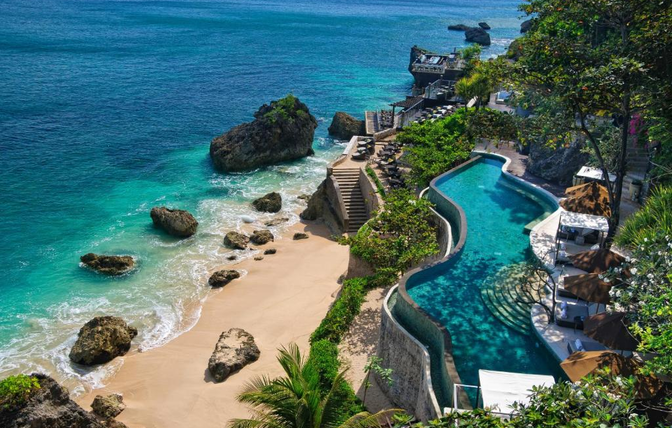 Bali’s Ayana Villas Redefine Luxury With Private Pools & Oceanview Villas