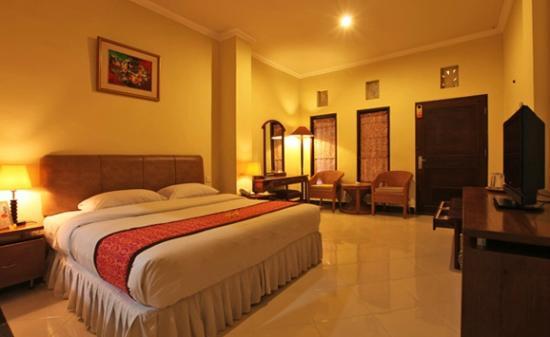 Maxi Hotel, Restaurant & Spa