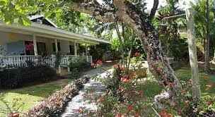 Beau Vallon Bungalows
