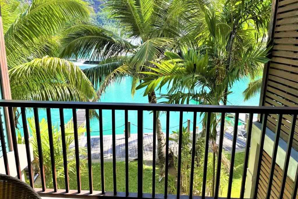 Hibiscus Suite by Simply-Seychelles