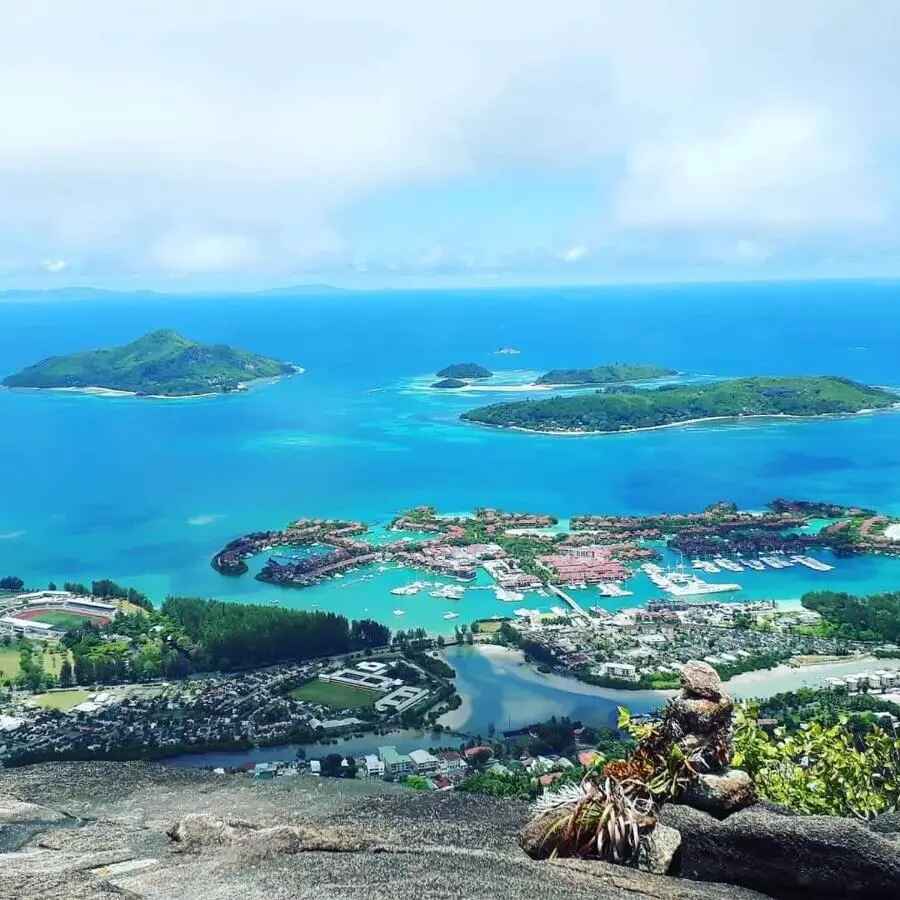 Eden Island luxury apartment sea view