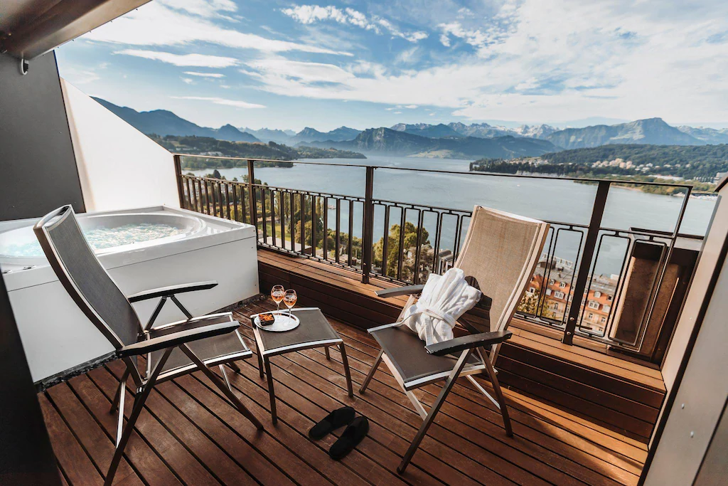 Art Deco Hotel Montana